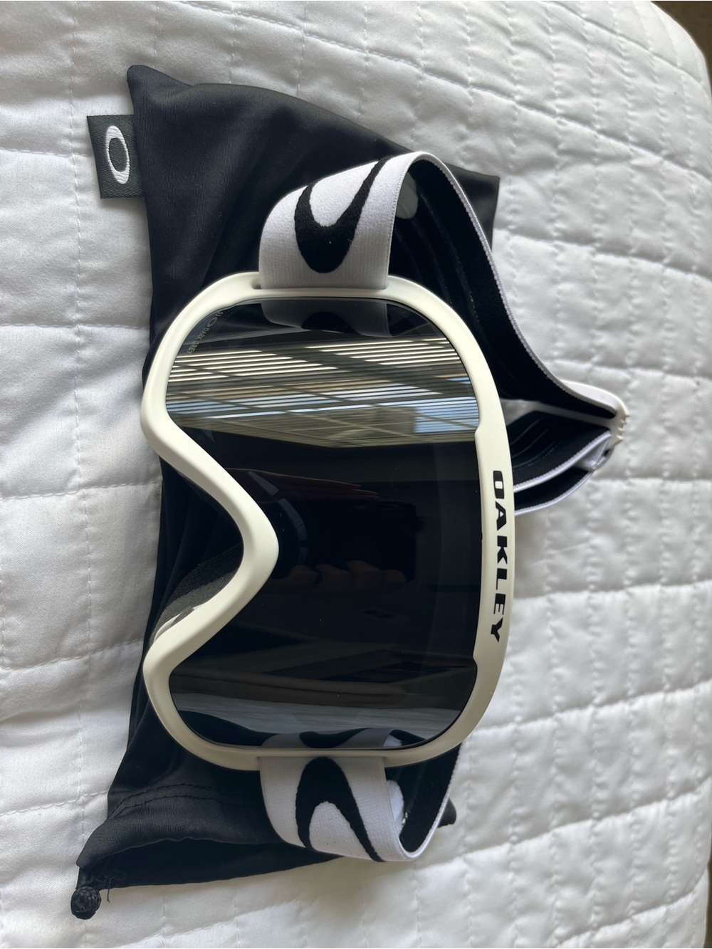 Oakley ski/snowboard goggles